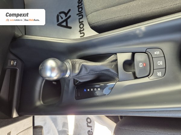 Toyota C-HR Hybrid 1.8i, CVT