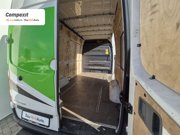 Volkswagen Crafter 35 MR Furgon 2.0 tdi
