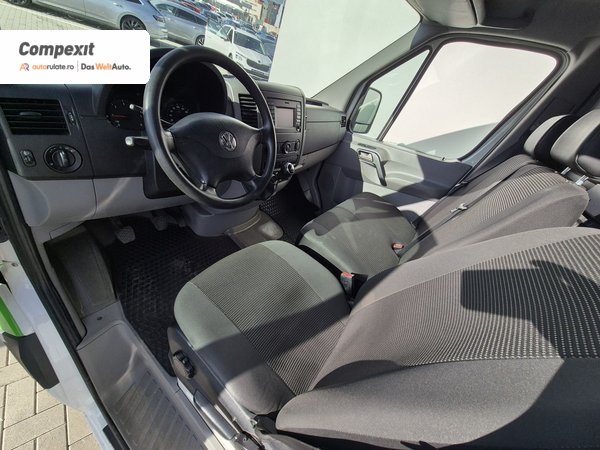 Volkswagen Crafter 35 MR Furgon 2.0 tdi