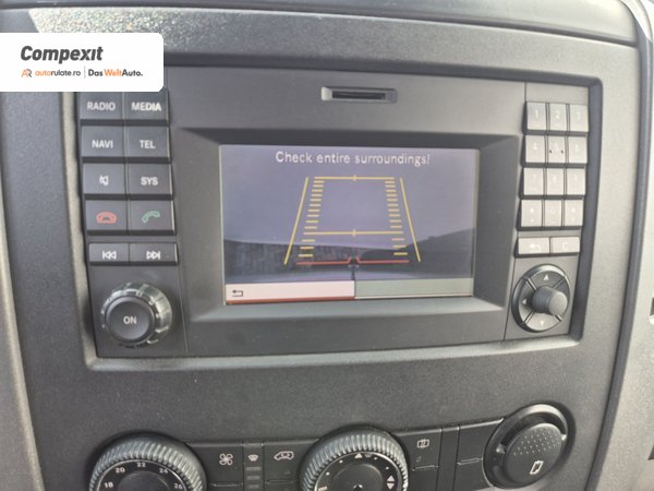 Volkswagen Crafter 35 MR Furgon 2.0 tdi