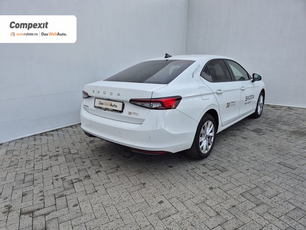 Škoda Superb Essence 2.0 TDI DSG