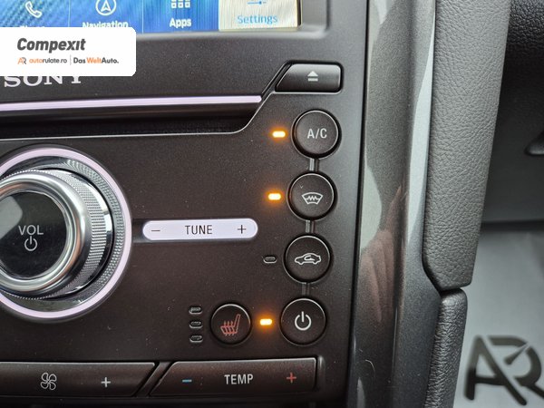 Ford Mondeo Titanium HEV 2.0i, AT