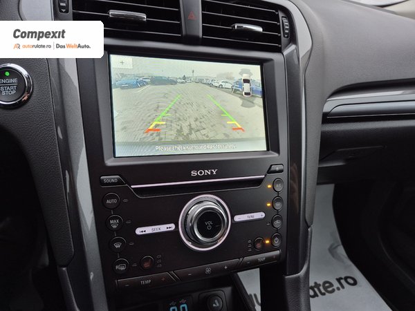 Ford Mondeo Titanium HEV 2.0i, AT