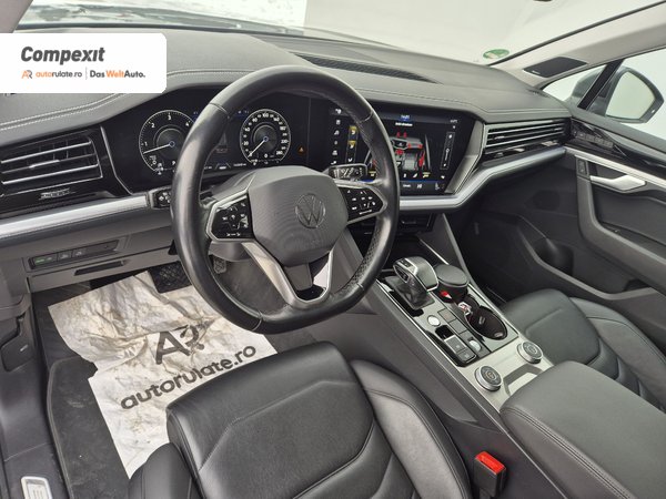 Volkswagen Touareg Elegance 4Motion, 3.0 tdi, Tiptronic