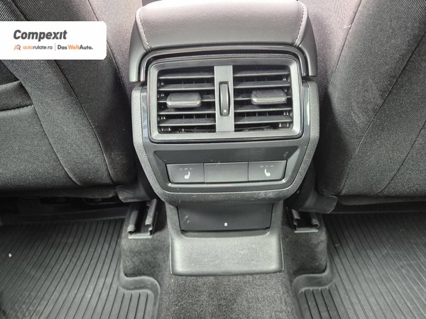 Škoda Karoq Selection 1.5 TSI DSG