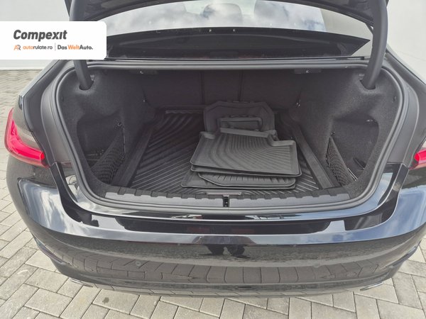 BMW 330d xDrive MHEV, 3.0 Automat