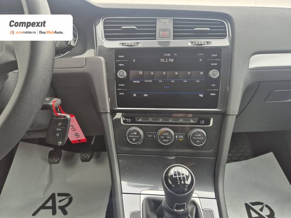 Volkswagen Golf Trendline 1.0 tsi
