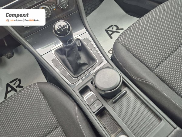 Volkswagen Golf Trendline 1.0 tsi