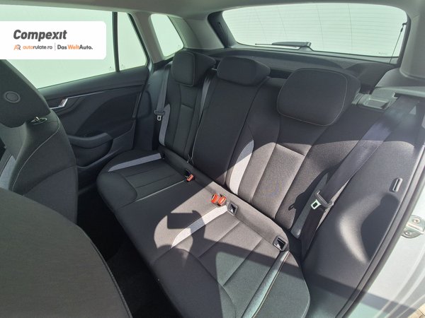 Škoda Kamiq Skoda Kamiq Selection 1.0 tsi, 115 cp, DSG