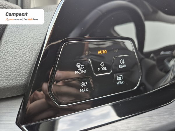 Volkswagen Golf Variant Style TDI DSG TD