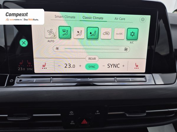 Volkswagen Golf Variant Style TDI DSG TD