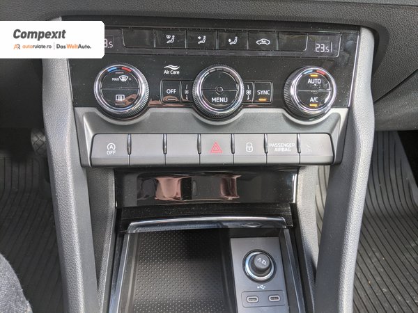 Škoda Karoq Ambition 1.5 tsi
