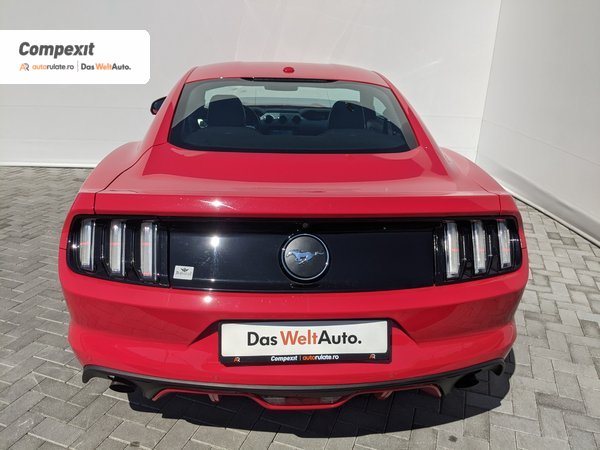 Ford Mustang Coupe 2.3 Ecoboost A6 Race Red