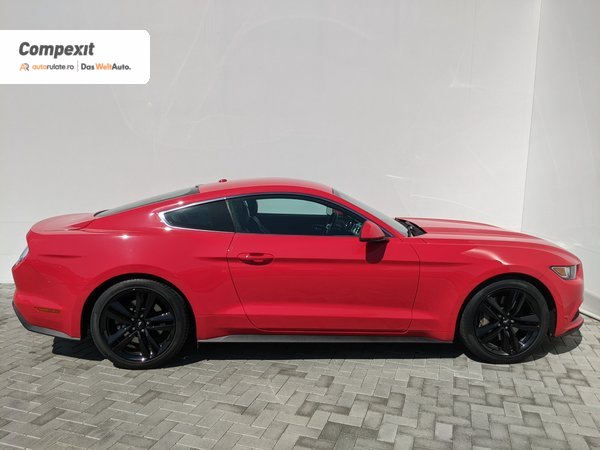 Ford Mustang Coupe 2.3 Ecoboost A6 Race Red